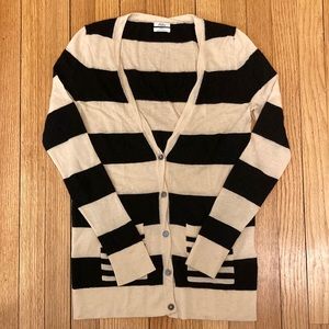 Soft and lightweight cardigan. Great for layering. Tan and black stripes, size S